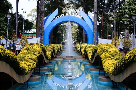 Rộn ràng khai mạc hội hoa xuân Tao Đàn