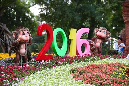 Rộn ràng khai mạc hội hoa xuân Tao Đàn