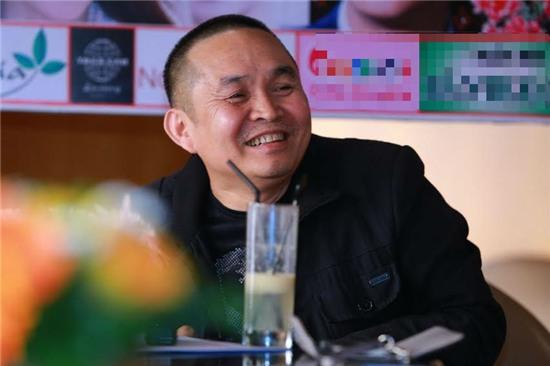 nghe si xuan hinh: vo o nha, hang xom xong nha thi gay go! hinh anh 1