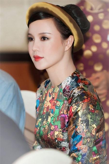 Những quý cô xinh đẹp tuổi Thân chưa chồng của showbiz