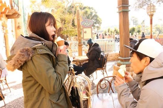 Hoa khôi wushu Thúy Vi tinh nghịch du xuân Nhật Bản