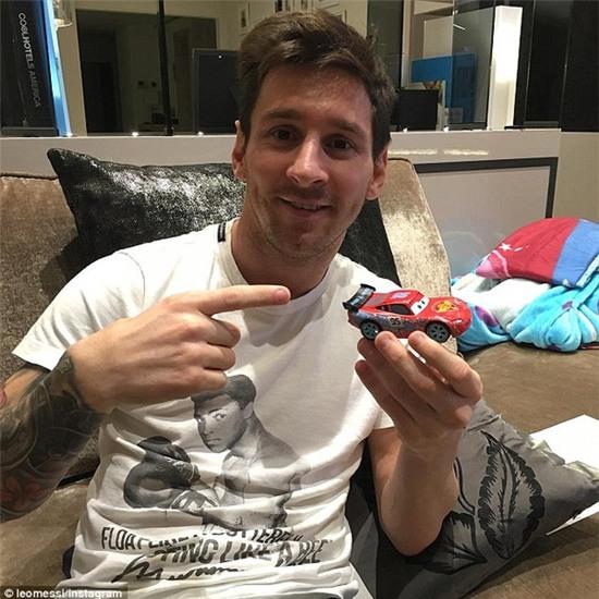 Sự thật thông tin Messi qua mặt Ronaldo mua siêu xe hơn 800 tỉ - Ảnh 2.