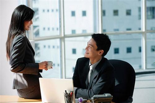 tâm sự gia đình, tâm sự vợ chồng, đồng nghiệp, vô tư, lợi dụng, lả lơi