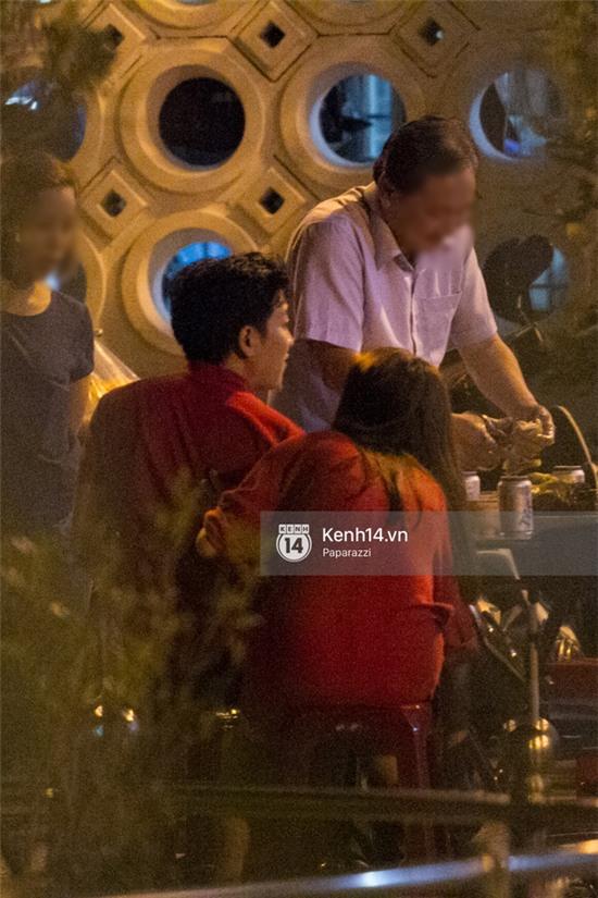 Trường Giang - Nhã Phương diện đồ đôi, ôm hôn nhau xóa tan tin đồn rạn nứt - Ảnh 16.