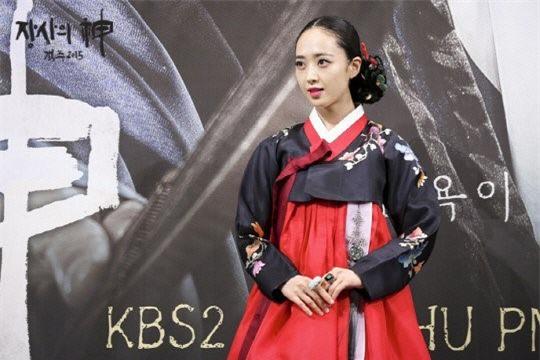 Mỹ nhân Hàn bất bình nạn đổi tình lấy danh trong showbiz