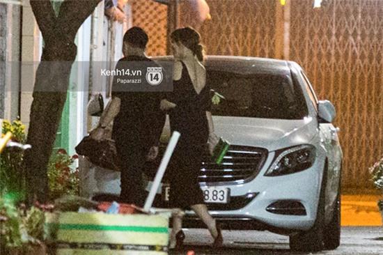 Trấn Thành - Hari Won hôn nhau ở chốn đông người trong đêm Valentine - Ảnh 11.