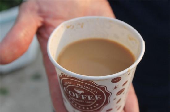 6 cốc cà phê như thế này mới có giá 1 USD tại Ấn Độ.