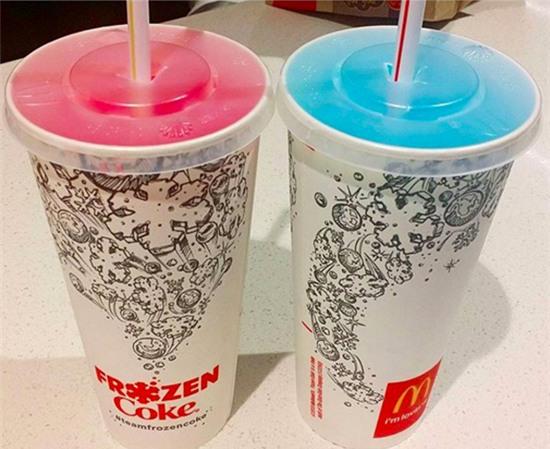 Australia vốn là đất nước đắt đỏ, tuy nhiên nếu vào trong các cửa hàng Mc Donald thì bạn vẫn có thể tìm được các món nước ngọt mát lạnh với giá 1 USD.