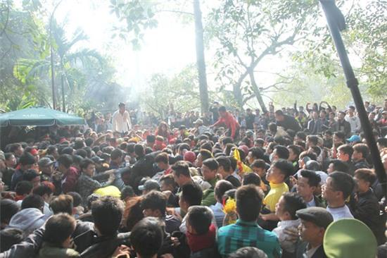 doi song tam linh van bi vu loi, dung tuc hoa hinh anh 2