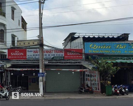 Nha Trang: Khách bị chửi cút đi và hất thức ăn bẩn vào người - Ảnh 2.