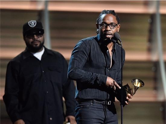 Grammy 2016: Sân khấu không đề cao giải thưởng