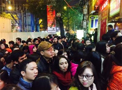 mua vang ngay via than tai da lo 300.000 dong/luong hinh anh 1