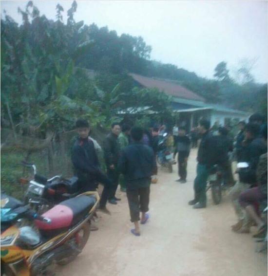 Nhiều người dân đến hiện trường (Ảnh nguồn Facebook).