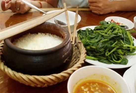 lưu ý khi dùng đũa