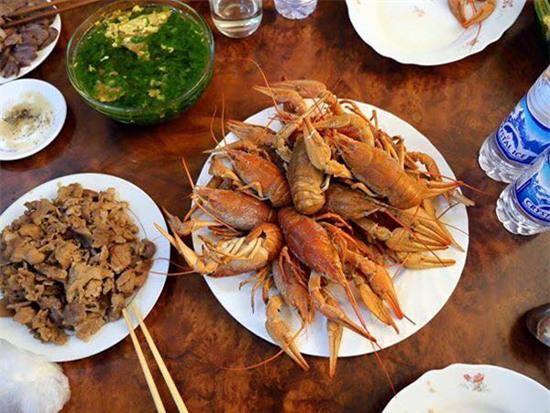 tuyen-futsal-duoc-thet-dai-cac-mon-viet-tren-datuzbekistan-3