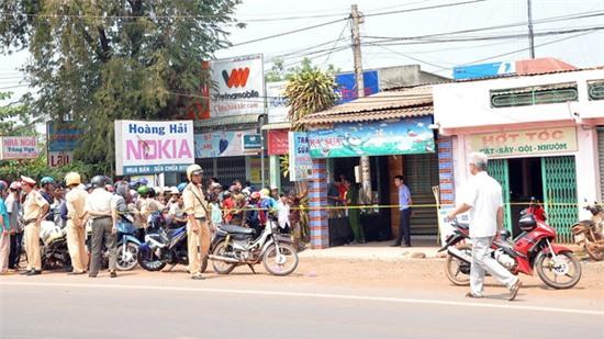 Vụ vợ chết, chồng bị thương nặng: 6 lá thư tuyệt mệnh đầy ẩn ức - Ảnh 1.