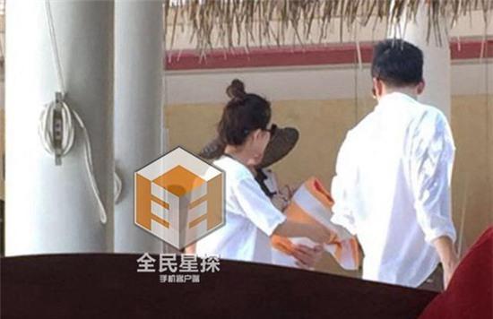 Rộ nghi vấn Triệu Lệ Dĩnh bí mật đính hôn cùng bạn trai CEO 37 tuổi - Ảnh 4.