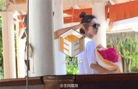 Rộ nghi vấn Triệu Lệ Dĩnh bí mật đính hôn cùng bạn trai CEO 37 tuổi - Ảnh 8.