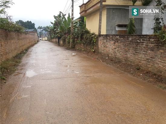 Khu vực Thành đổ xăng rồi châm lửa đốt vợ.