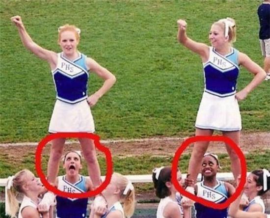 15 khuôn mặt đáng thương đến mức không thốt lên lời - Ảnh 15.