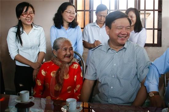 'Phong cách Đinh La Thăng': Từ Tư lệnh đến Chính ủy