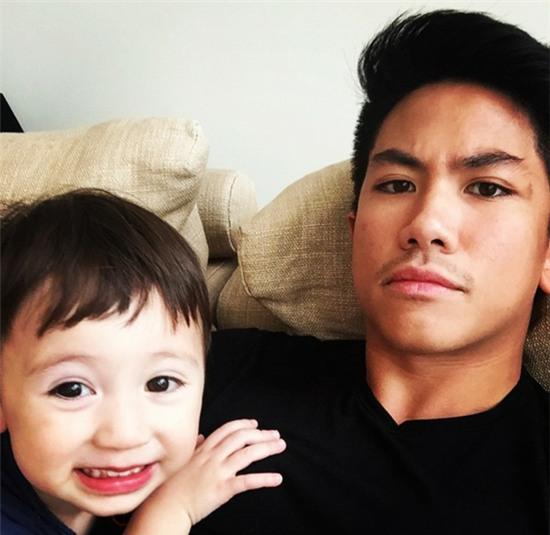 Hoàng tử soái ca đến từ Brunei: Đẹp trai, chuẩn 6 múi và tài sản 20 tỉ đô - Ảnh 19.