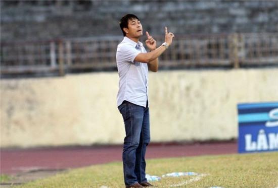 HLV Hữu Thắng - Chưa ngồi ghế nóng đã thấy áp lực