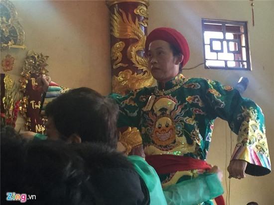 Phía Hoài Linh xác nhận đền thờ Tổ từng phải ngừng thi công