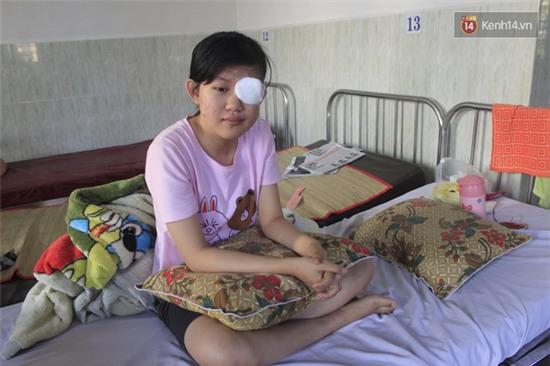 Nữ sinh mù mắt vĩnh viễn sau sự cố pháo hoa ở Quảng Ngãi: Bao nhiêu tiền bây giờ cũng vô nghĩa... - Ảnh 3.