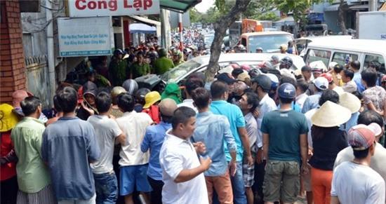 ngoi trong tiem, tho sua xe bi o to