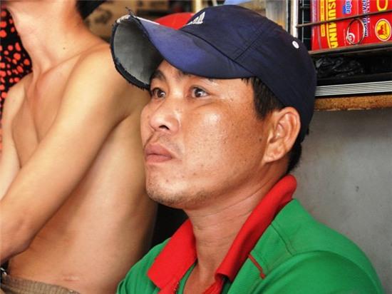 ngoi trong tiem, tho sua xe bi o to