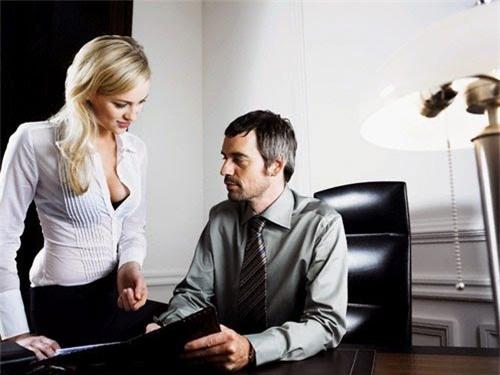 tâm sự, công sở, ngoại tình, gạ tình, sếp, nhân viên