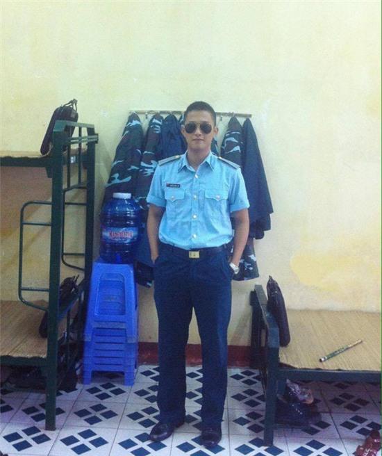 Hành trình từ công tử bột đến chàng lính trưởng thành của cậu học viên phi công cực điển trai - Ảnh 3.