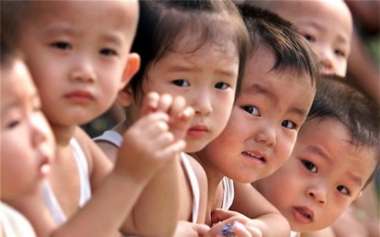 Chuyện chưa kể về những đứa trẻ không được nhìn thấy ánh mặt trời tại Trung Quốc - Ảnh 3.
