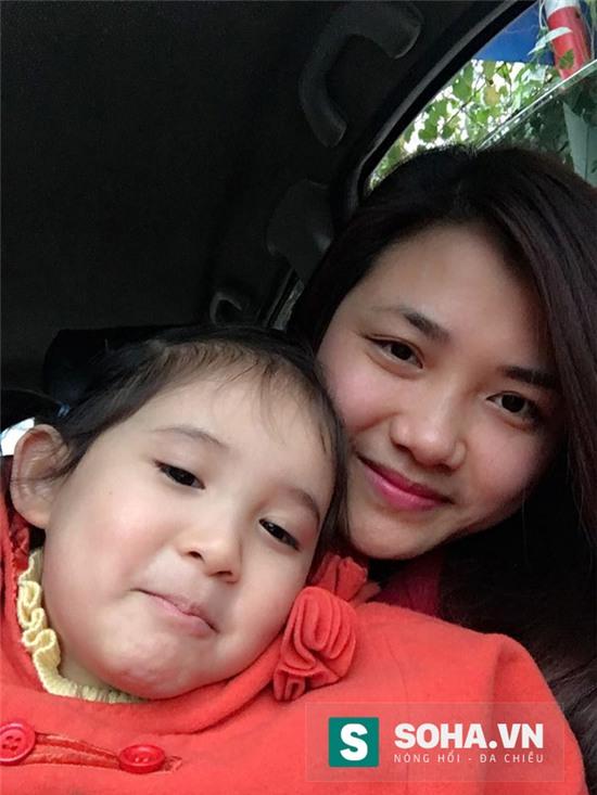 Con gái anh Thắng gọi em bằng mẹ.