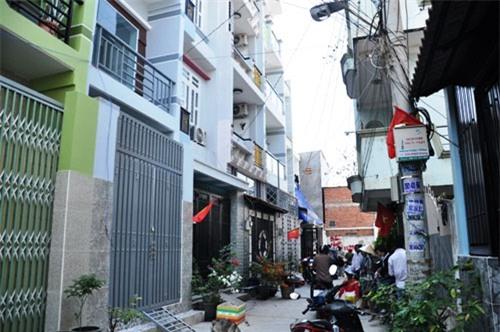 tháy bó dam mẹ, con gái khóa của báo cong an hinh anh 1