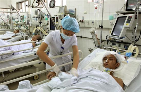 vien phi tang 30% tu 1.3: bv nao lam khong tot se 'tu chet' hinh anh 1