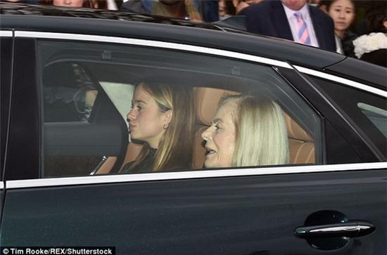 Thành viên xinh đẹp nhất Hoàng gia Anh đẹp rạng ngời trên bìa tạp chí - Ảnh 5.