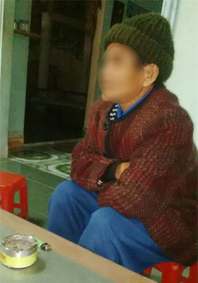 thon nu to “mang thai voi pho cong an huyen” dang song trong lo so hinh anh 2