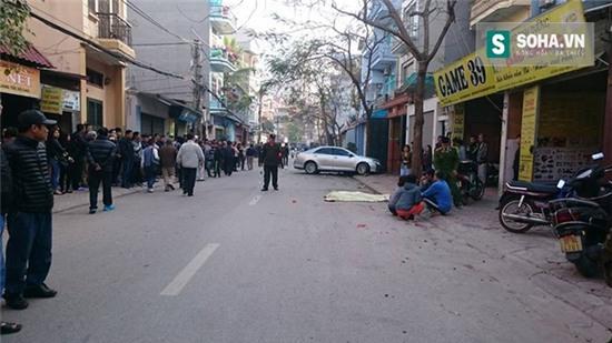 Hiện trường vụ tai nạn xe ở Long Biên.