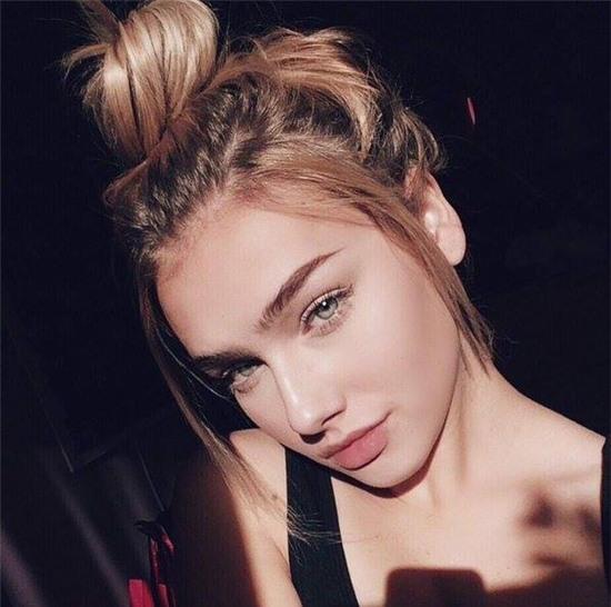 Điều gì đã khiến cả chục ngàn người theo dõi cô nàng 14 tuổi này trên Instagram? - Ảnh 4.