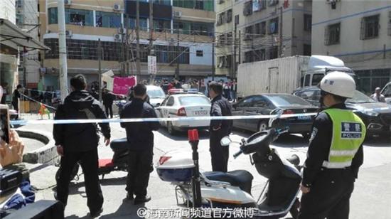 Cảnh sát phong tỏa hiện trường vụ việc. Ảnh: CCTV