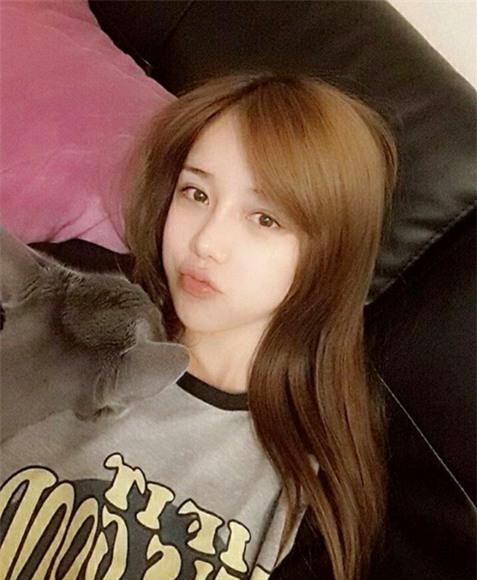 Cô gái Hàn Quốc gây sốt 9gag vì mặt xinh, thân hình như bước ra từ truyện tranh - Ảnh 9.