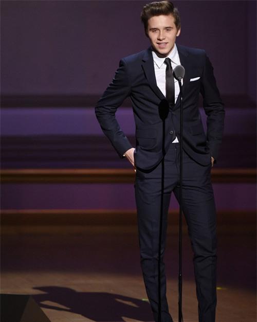 nhung-khoanh-khac-don-tim-cua-hot-boy-brooklyn-6