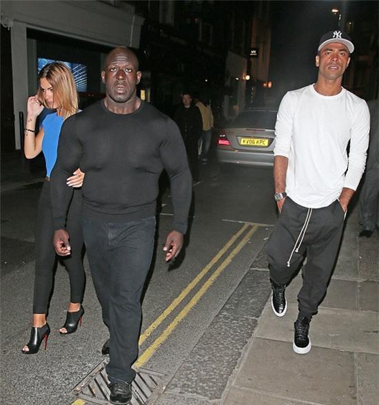 Lần hiếm hoi A. Cole và bạn gái Sharon Canu xuất hiện cùng nhau.