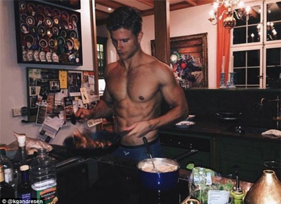 Nữ tỷ phú 9X chán nản vì phải đi học và ở ký túc xá tồi tàn - Ảnh 7.