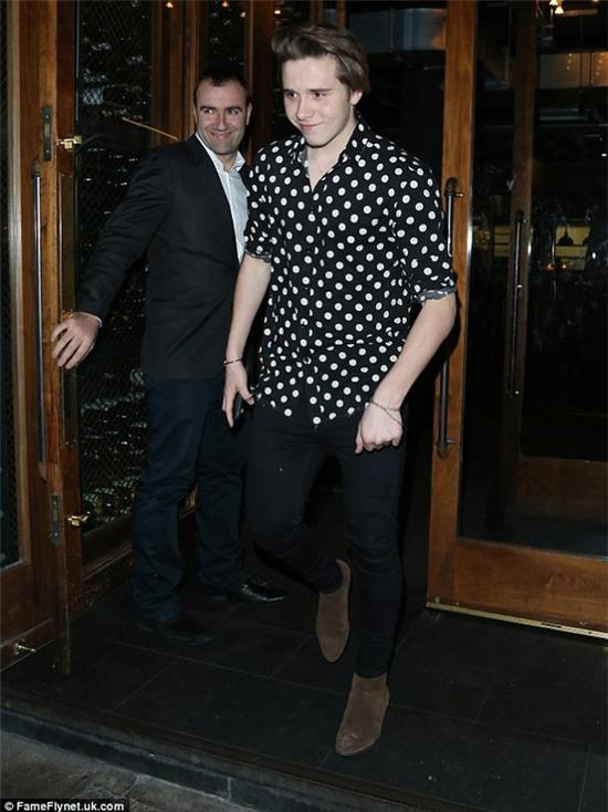 Bạn gái hot girl gửi lời chúc mừng sinh nhật kèm nụ hôn tới Brooklyn Beckham - Ảnh 3.