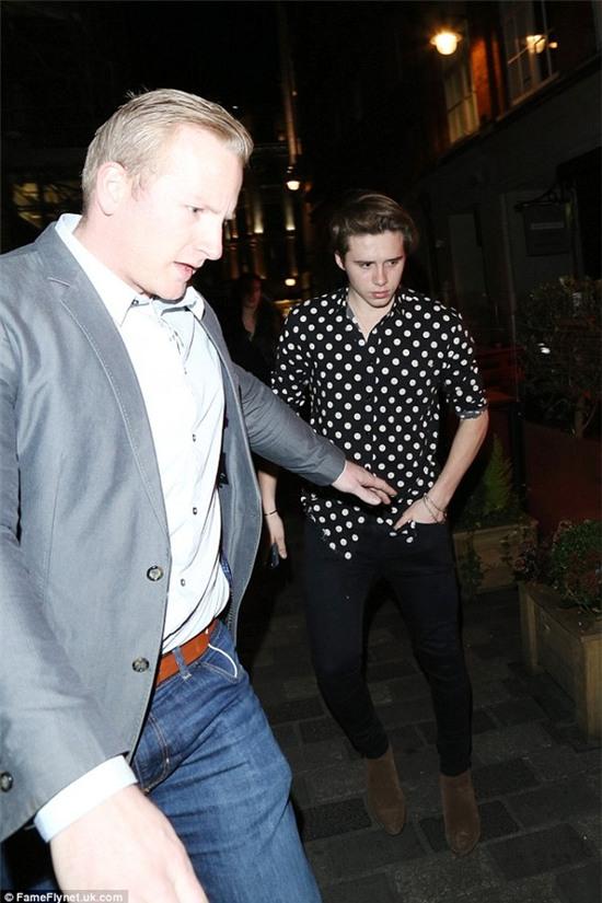 Bạn gái hot girl gửi lời chúc mừng sinh nhật kèm nụ hôn tới Brooklyn Beckham - Ảnh 4.