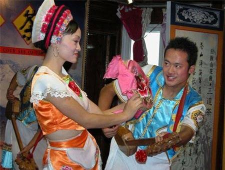 nhung tap tuc hon nhan 