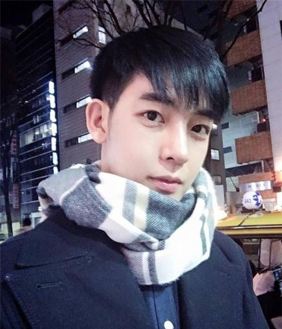 Màn lột xác hoàn hảo từ chàng trai đen nhẻm thành nam thần của 9x Thái Lan - Ảnh 3.